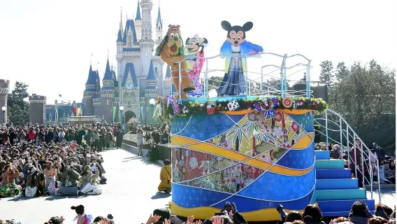 Manila, Philippines + Enchanted Kingdom round-trip transfer/adjustable itinerary