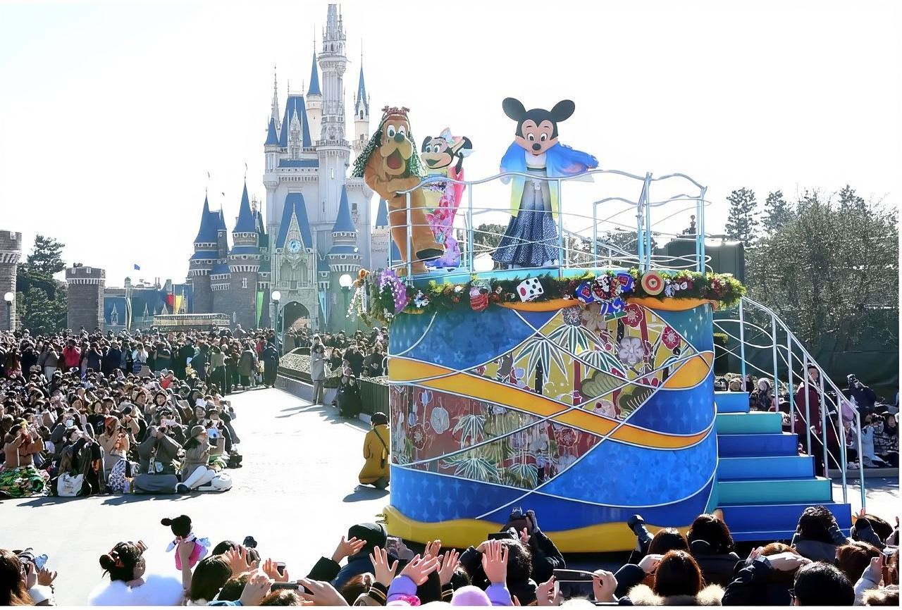 Manila, Philippines + Enchanted Kingdom round-trip transfer/adjustable itinerary