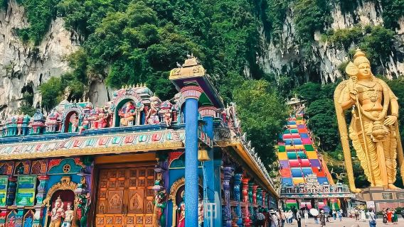 吉隆坡市區包車一日遊深度漫遊打卡黑風洞國家清真寺 中文服務