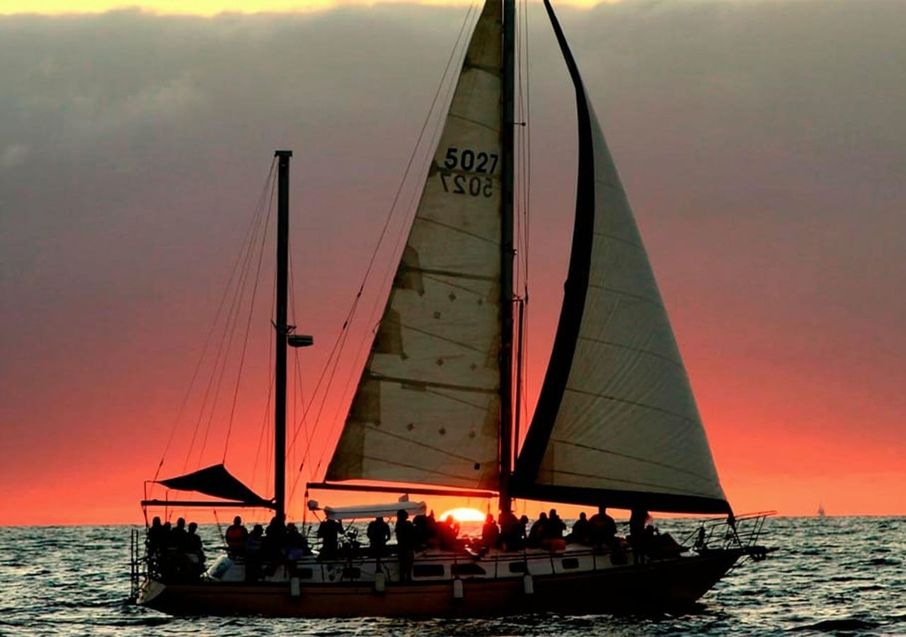 เปอร์โตวัลลาร์ตา: ล่องเรือชมพระอาทิตย์ตก