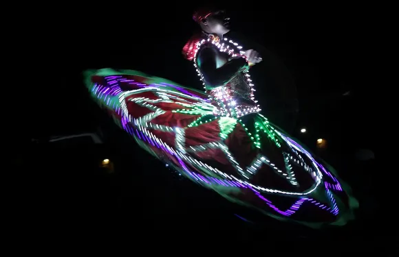 阿布扎比沙漠狩獵之旅連燒烤晚餐及表演