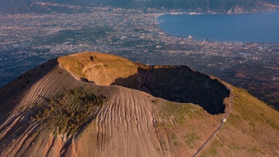Mount Vesuvius: Entry + Roundtrip from Ercolano by Vesuvio Express