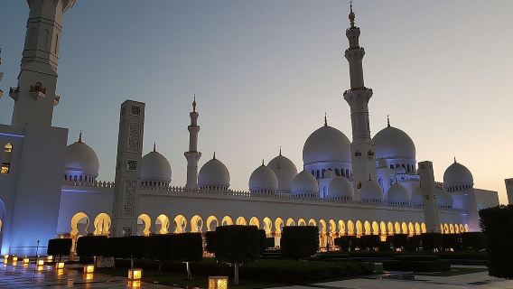 Abu Dhabi tour from Dubai small group with guide, Grand Mosque 