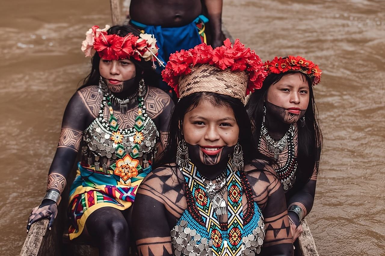 Cascate del villaggio Embera e lago Alajuela con pranzo incluso