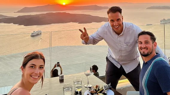 Private Sunset Wine Tour with 3 Wineries and Tapas