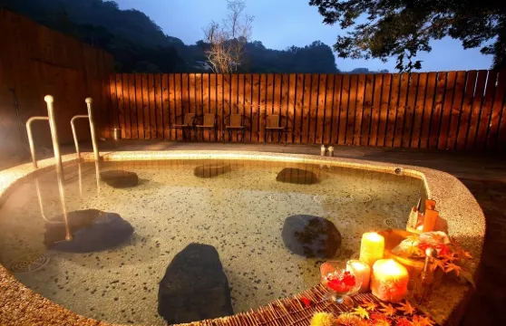 苗栗｜虎山溫泉泡湯券・蜜月湯屋