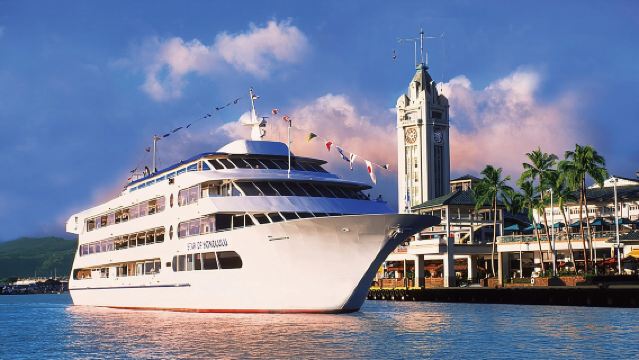 โฮโนลูลู: ล่องเรือดินเนอร์ชมพระอาทิตย์ตกดินพร้อมชมการแสดง Pacific Star