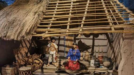 墨西哥墨西哥城國立人類學博物館+月亮金字塔+太陽金字塔一日遊