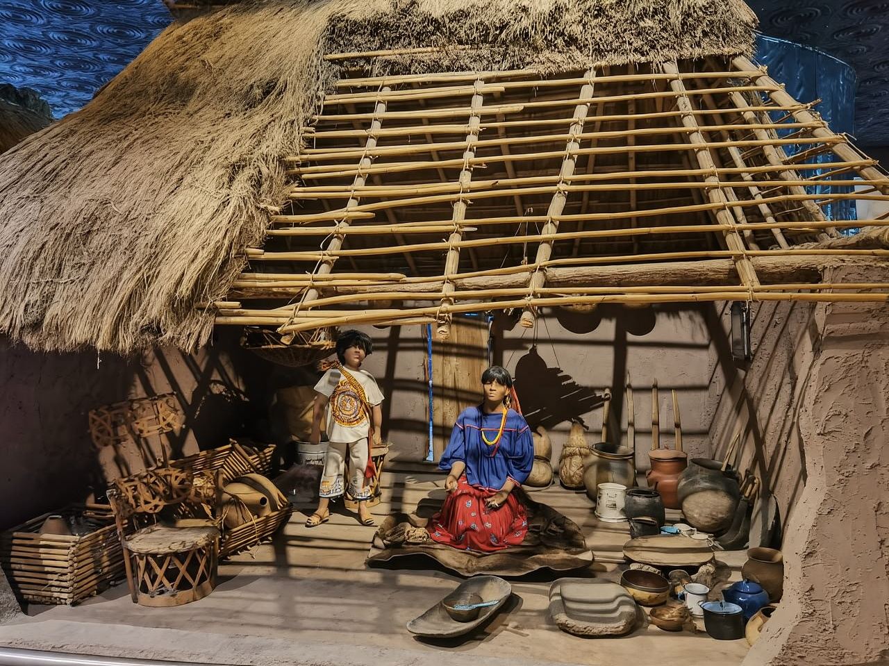 墨西哥墨西哥城國立人類學博物館+月亮金字塔+太陽金字塔一日遊