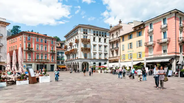 Italy and Switzerland 1-day tour to Lake Como + Lake Lugano/Bellagio (round-trip from Milan + cruise)