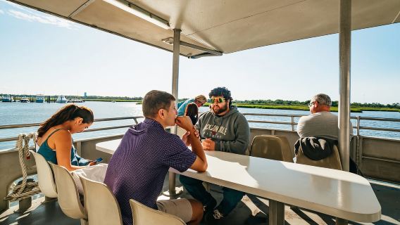 Cape May: Cape May Island Sunset Cruise & Dolphin Watching