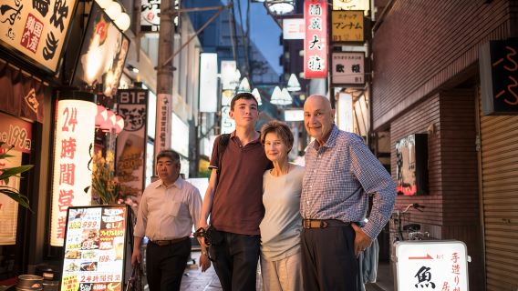 Tokyo: Private Custom Insider Tour with a Local Host
