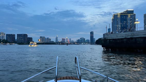 Ho-Chi-Minh-Stadt: Romantischer Sonnenuntergang mit dem Schnellboot – Gratis-Cocktail
