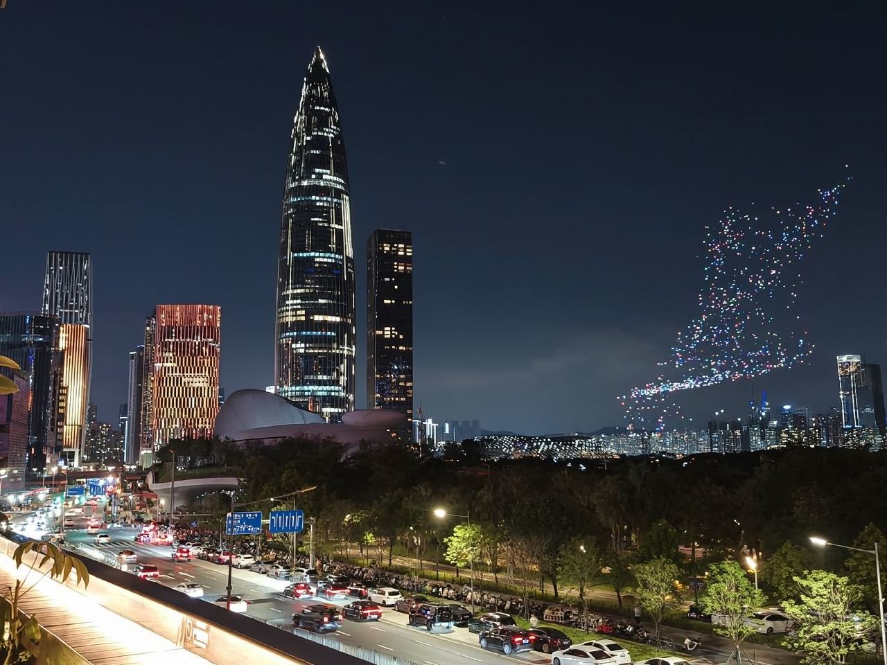 Shenzhen: Ancient Architecture Divine Painting Banquet (Experience Traditional Chinese Fantasy Realm + Immersive Sound Effects + Savor Chinese-style Tea Snacks)