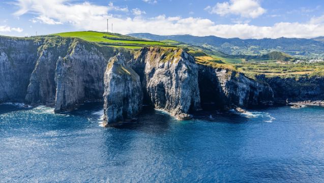 聖米格爾島：乘船遊覽 – 火山奇觀、洞穴與歷史