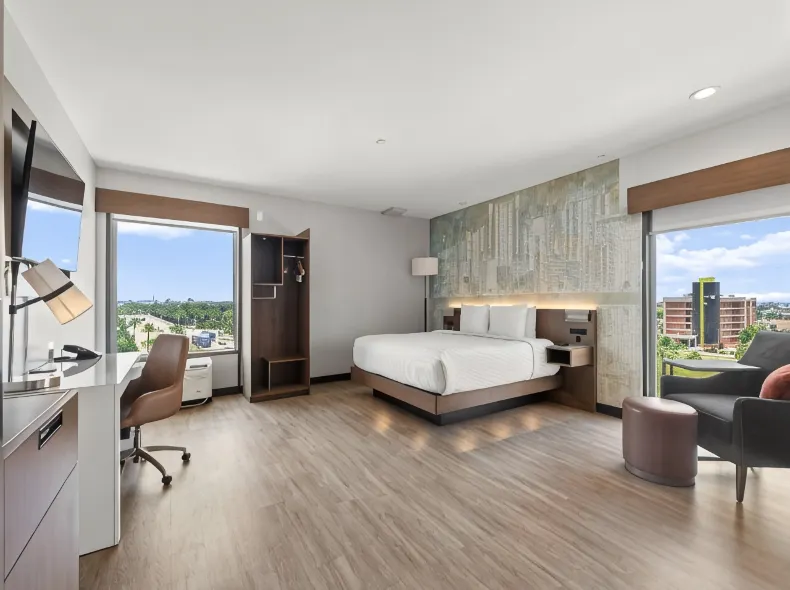 Cambria Hotel Orlando Near Universal Theme Parks