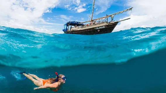 PILLI PIPA DHOW, produk asli, tur snorkeling ke Taman Laut Kisite