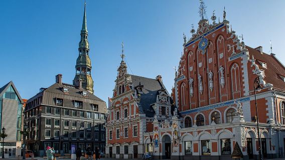 Riga Old Town Walking Tour in a Small Group
