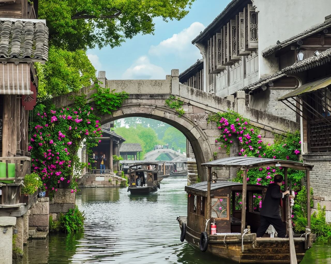 Hangzhou round-trip: Wuzhen + XITANG HISTORIC TOWN OF CHINA|One order, one group|Customized Car and Driver in Multiple Languages (Chinese, English)