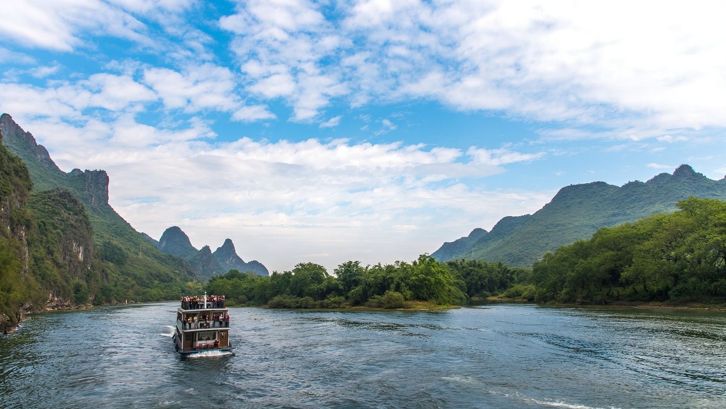 1 Day Li River Cruise in 4-Star Ship & Ruyi Peak Cable Car Tour