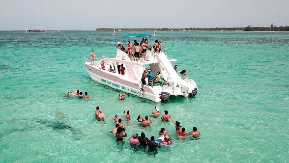 Party Boat a Punta Cana con bevande e trasporto inclusi
