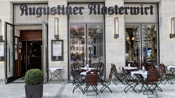 Услуга бронирования столика в популярном ресторане Augustiner Klosterwirt в Мюнхене, Германия