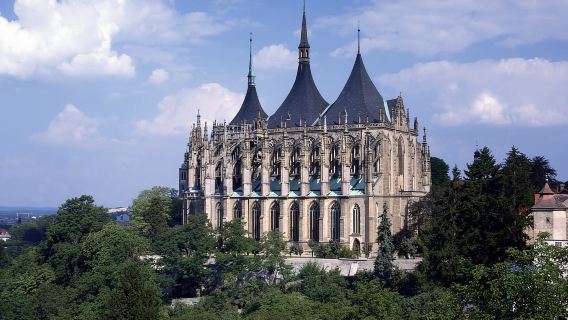Kutná Hora จากปราก – โบสถ์กระดูกและโบสถ์เซนต์บาร์บารา