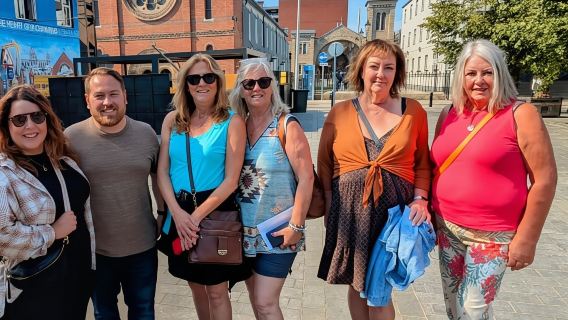 The Real Story of Belfast: walking tour with a local guide