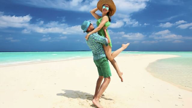 Hurghada : Hula Hula Snorkeling Trip - Full Day " Let's Fall In Love "