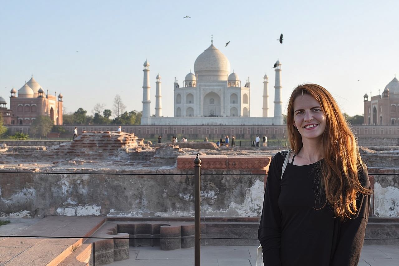 Delhi to Agra Car and Guide Hire | One-Day Trip to Taj Mahal