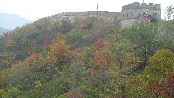 Частный однодневный тур по участку Великой Китайской стены Мутяньюй с водителем на английском языке