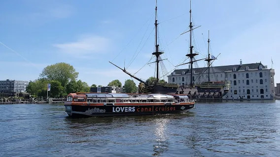 Amsterdam canal cruise by semi open boat