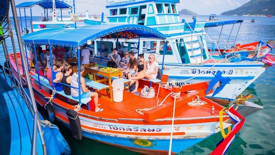 Morning boat tour to Koh Nangyuan and Koh Tao with Thai lunch box