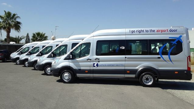 Trasferimento con shuttle condiviso dall'Aeroporto di Larnaca agli hotel