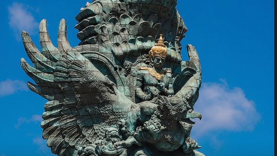 Halfday Private Tour Uluwatu Temple, and Enjoy Sunset at Jimbaran Beach