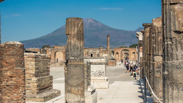 Skip-the-Line Pompeii Guided Tour from Sorrento