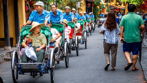 Hoi An menaiki beca dan lawatan berjalan kaki dengan pengalaman makanan