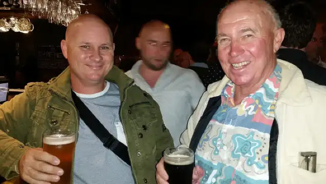 岩石酒吧徒步之旅