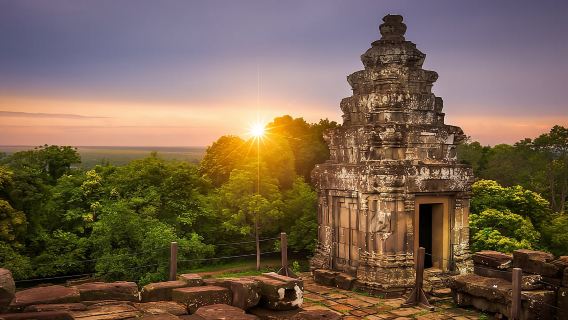 Tour al tramonto dei templi di Angkor con guida e trasferimenti dall'hotel con opzioni di gruppo/privato