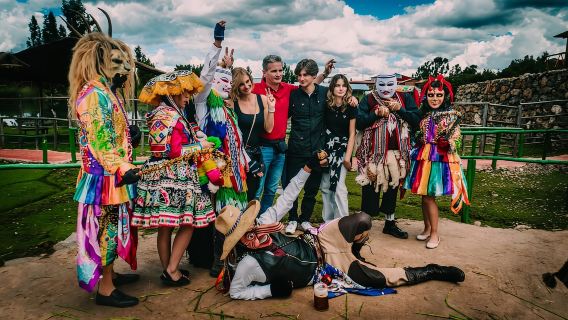 Cusco: tour panoramico in autobus con spettacolo di danza e lezione di pisco