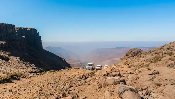 จาก Underberg: ทริปขับรถ 4x4 Sani Pass แบบไปเช้าเย็นกลับ