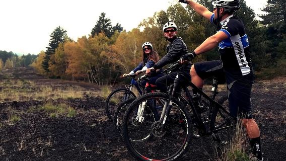 Monte Etna: Tour guidato in mountain bike