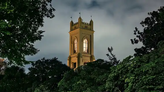 Ghosts of Charleston Night-Time Walking Tour with Unitarian Church Graveyard