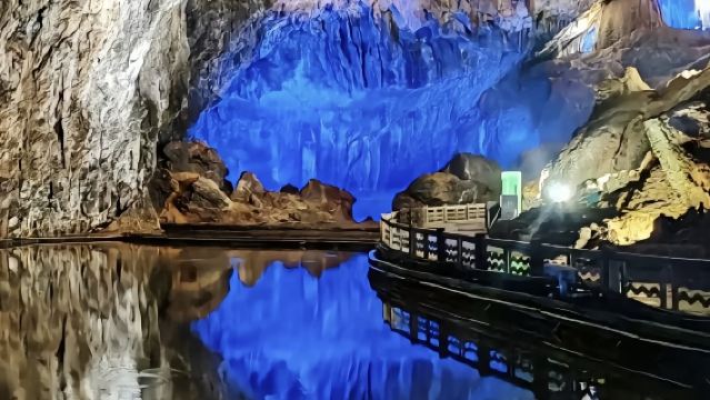 Lawatan sehari ke Gua Zhijin di Guizhou [VIP lawatan peribadi dengan kereta mewah + pengangkutan dari pintu ke pintu]