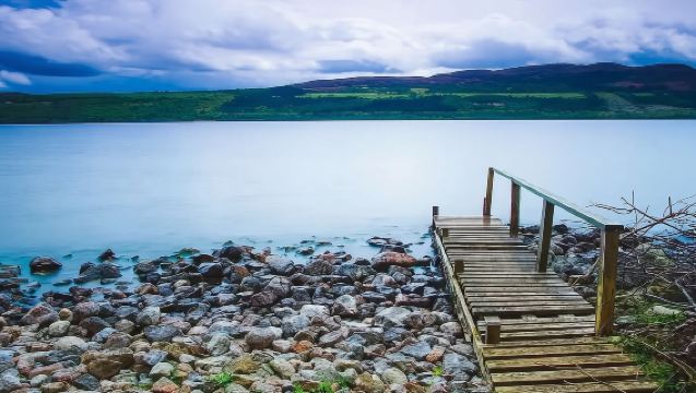 愛丁堡來回洛蒙德湖 + 特羅薩克斯 +奧本中文包車一日遊