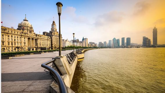 Shanghai: Reiseleiter vor Ort, Geschäftsübersetzung Messebegleitung/maßgeschneiderter Privattransfer/Selbstgeführte Tour mit Privattransfer
