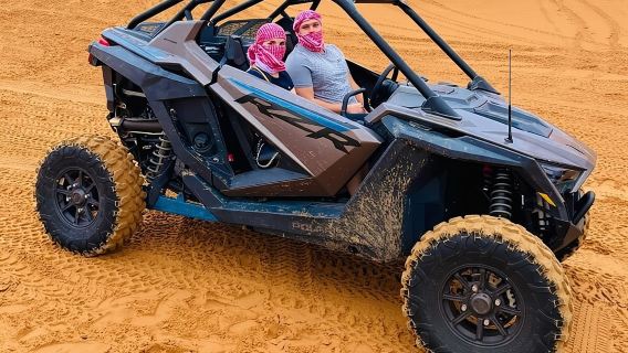 Safari en buggy biplaza por las dunas en Sharjah
