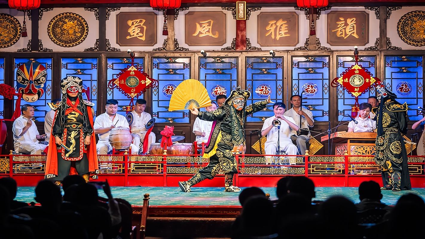 Chengdu Shufeng Yayun Sichuan Opera Ticket + Private Car Transfer to Experience the Stunning Sichuan Opera Art