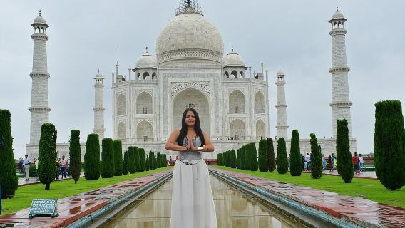 From Delhi : Taj Mahal and Agra Day Tour by Superfast Train 