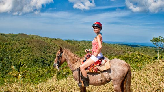 Aventure d'une journée à la cascade El Limon et à l'île Bacardi
